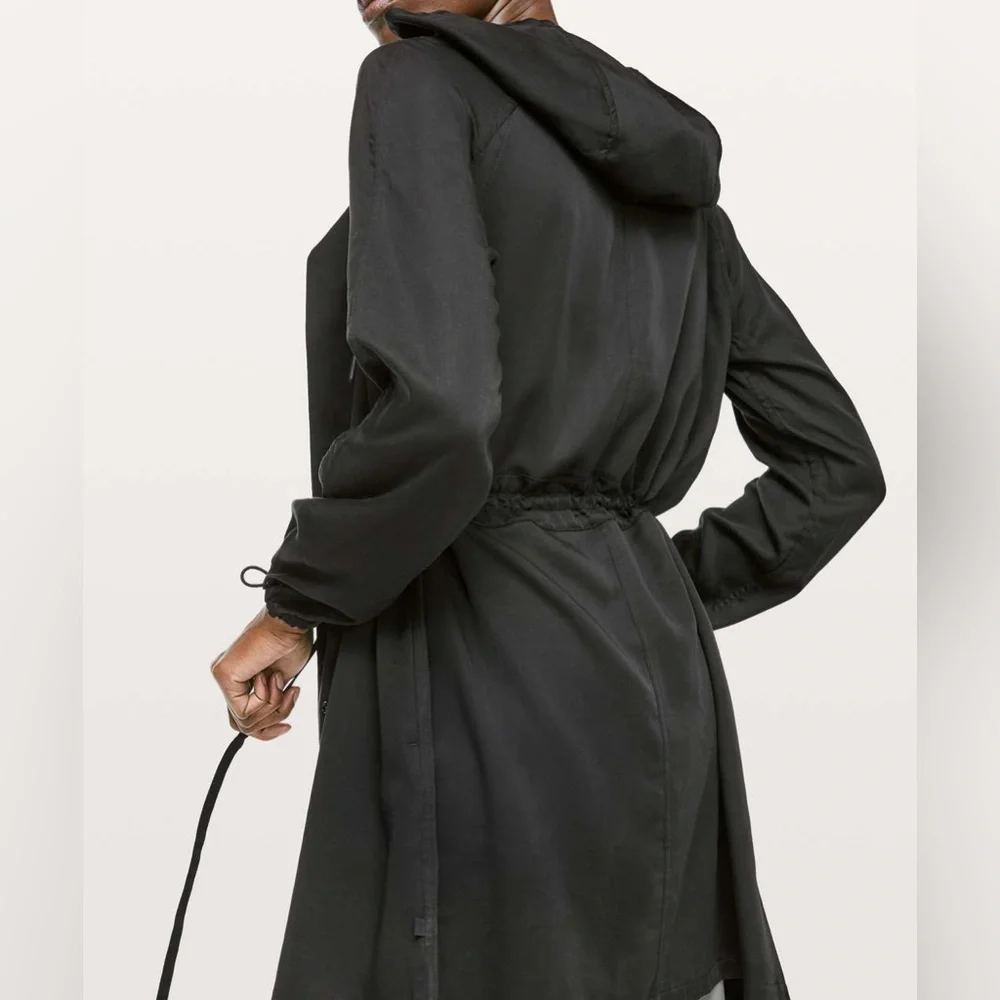 12 Lululemon City Stroll Black Cotton Jacket 100% Tencel Women’s Black